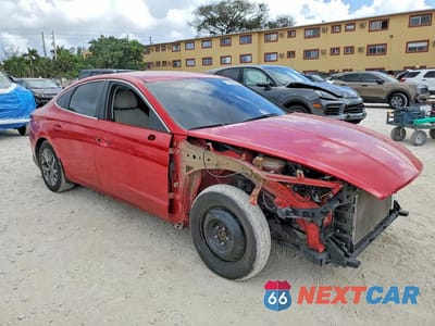 Czwarte zdjęcie samochodu z boku: 2021 HYUNDAI SONATA SEL VIN:KMHL64JA7MA146305 - miniatura