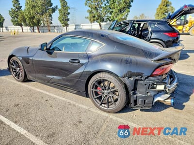 Drugie zdjęcie samochodu z przodu: 2026 TOYOTA GR SUPRA 3.0 PREMIUM VIN:WZ1DB0G0XTW071324 - miniatura