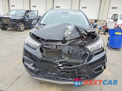 Piąte zdjęcie samochodu w środku: 2018 BUICK ENCORE PREFERRED II VIN:KL4CJBSB8JB522282 - miniatura
