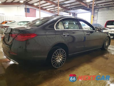 Trzecie zdjęcie samochodu z tyłu: 2026 MERCEDES-BENZ C 300 4MATIC VIN:W1KAF4HB9TR306376 - miniatura