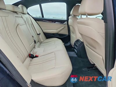 Zdjęcie 10 z 12 samochodu: 2019 BMW 530 XI VIN:WBAJA7C59KG912490 - miniatura