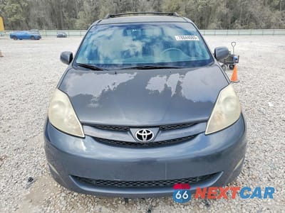 Piąte zdjęcie samochodu w środku: 2008 TOYOTA SIENNA XLE VIN:5TDZK22C48S169077 - miniatura