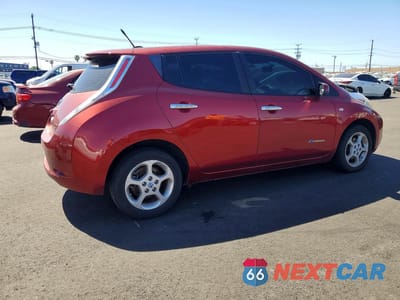 Trzecie zdjęcie samochodu z tyłu: 2011 NISSAN LEAF SV VIN:JN1AZ0CP9BT003440 - miniatura