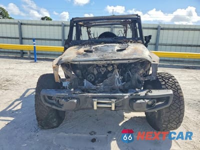 Piąte zdjęcie samochodu w środku: 2016 JEEP WRANGLER UNLIMITED RUBICON VIN:1C4BJWFG7GL114616 - miniatura