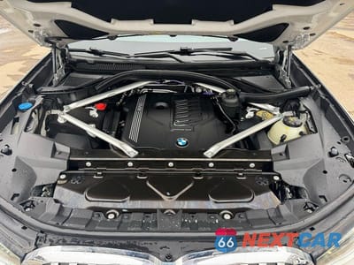 Zdjęcie 7 z 12 samochodu: 2021 BMW X7 XDRIVE40I VIN:5UXCW2C00M9H53341 - miniatura