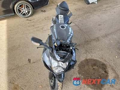 Piąte zdjęcie samochodu w środku: 2025 SUZUKI GSX-R600 VIN:JS1GN7FAXS7101754 - miniatura