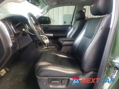 Zdjęcie 7 z 14 samochodu: 2020 TOYOTA SEQUOIA TRD PRO VIN:5TDBY5G14LS176855 - miniatura
