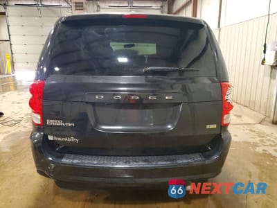 Zdjęcie 6 z 13 samochodu: 2015 DODGE GRAND CARAVAN SXT VIN:2C4RDGCG2FR703336 - miniatura