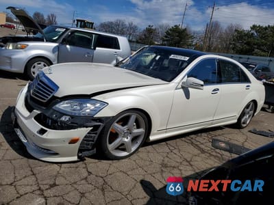 2013 MERCEDES-BENZ S 550 4MATIC WDDNG9EB2DA516396 - główne zdjęcie licytacji z USA - miniatura