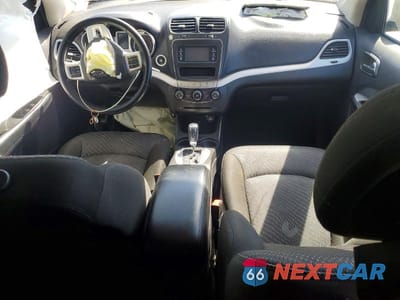 Zdjęcie 8 z 13 samochodu: 2020 DODGE JOURNEY SE VIN:3C4PDCAB7LT277790 - miniatura