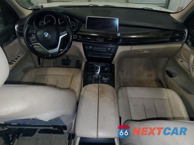 Zdjęcie 8 z 14 samochodu: 2015 BMW X5 XDRIVE35I VIN:5UXKR0C52F0K55729 - miniatura