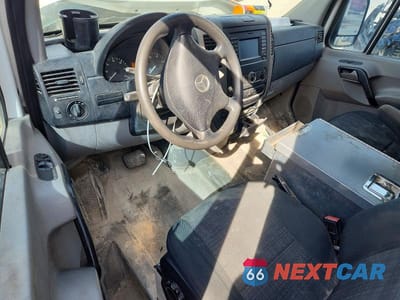 Zdjęcie 8 z 12 samochodu: 2016 MERCEDES-BENZ SPRINTER 3500 VIN:WD3PF1CD6GP198788 - miniatura