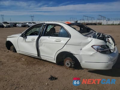 Drugie zdjęcie samochodu z przodu: 2010 MERCEDES-BENZ C 300 VIN:WDDGF5EB4AR129513 - miniatura