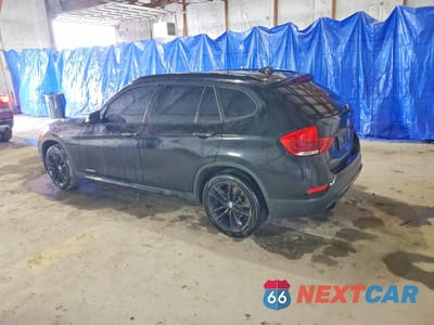 Drugie zdjęcie samochodu z przodu: 2015 BMW X1 XDRIVE28I VIN:WBAVL1C57FVY29229 - miniatura
