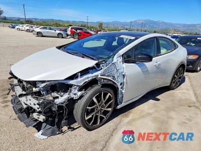 2023 TOYOTA PRIUS PRIME XSE JTDACACU3P3007596 - główne zdjęcie licytacji z USA - miniatura