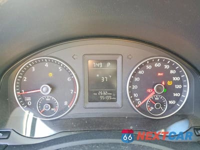 Zdjęcie 9 z 12 samochodu: 2010 VOLKSWAGEN JETTA SE VIN:3VWRZ7AJ3AM036550 - miniatura