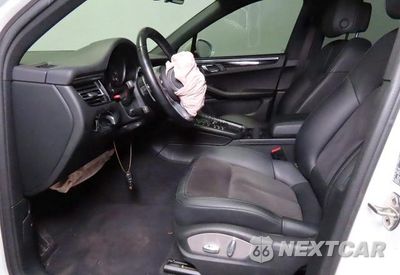 Zdjęcie 9 z 10 samochodu: 2019 PORSCHE MACAN VIN:WP1AA2A52KLB07610 - miniatura