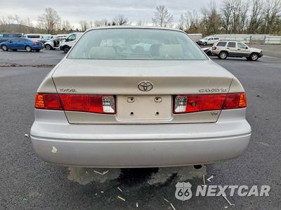 Zdjęcie 6 z 14 samochodu: 2000 TOYOTA CAMRY LE V6 VIN:4T1BF28K9YU936918 - miniatura