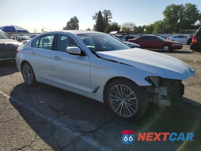 Czwarte zdjęcie samochodu z boku: 2019 BMW 530 I VIN:WBAJA5C59KWW37777 - miniatura