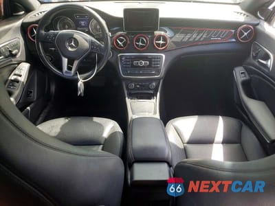 Zdjęcie 8 z 11 samochodu: 2014 MERCEDES-BENZ CLA 250 VIN:WDDSJ4EB5EN157563 - miniatura