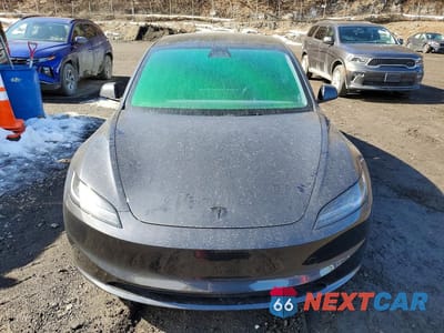 Piąte zdjęcie samochodu w środku: 2026 TESLA MODEL 3 VIN:5YJ3E1EAXTF117273 - miniatura