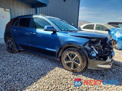 Czwarte zdjęcie samochodu z boku: 2023 KIA NIRO SX VIN:KNDCT3LEXP5063570 - miniatura