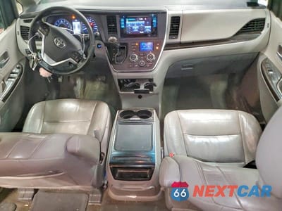 Zdjęcie 8 z 14 samochodu: 2015 TOYOTA SIENNA XLE 7-PASSENGER VIN:5TDDK3DC5FS097820 - miniatura