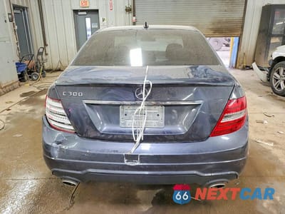 Zdjęcie 6 z 11 samochodu: 2014 MERCEDES-BENZ C 300 4MATIC VIN:WDDGF8AB1EA933117 - miniatura