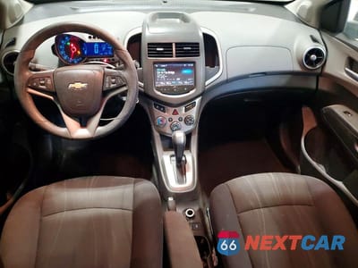Zdjęcie 8 z 11 samochodu: 2014 CHEVROLET SONIC LT VIN:1G1JC5SBXE4207513 - miniatura