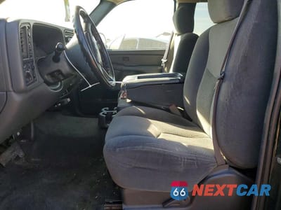 Zdjęcie 7 z 11 samochodu: 2005 CHEVROLET SILVERADO K1500 VIN:2GCEK19B151348606 - miniatura