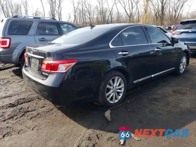 Trzecie zdjęcie samochodu z tyłu: 2010 LEXUS ES 350 BASE VIN:JTHBK1EG2A2365282 - miniatura