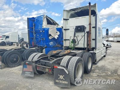 Czwarte zdjęcie samochodu z boku: 2014 INTERNATIONAL LF687 SEMI TRUCK VIN:3HSDJAPR1EN029490 - miniatura