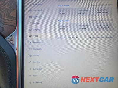 Zdjęcie 9 z 11 samochodu: 2017 TESLA MODEL S VIN:5YJSA1E27HF192455 - miniatura