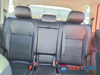 Zdjęcie 10 z 12 samochodu: 2019 VOLKSWAGEN TIGUAN SE VIN:3VV2B7AX7KM051701 - miniatura