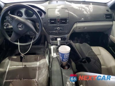 Zdjęcie 8 z 12 samochodu: 2008 MERCEDES-BENZ C 300 4MATIC VIN:WDDGF81X88F079410 - miniatura