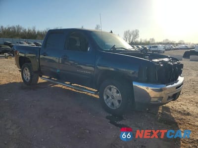 Czwarte zdjęcie samochodu z boku: 2012 CHEVROLET SILVERADO K1500 LT VIN:3GCPKSE74CG272707 - miniatura