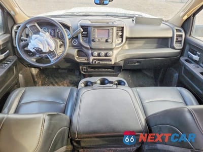 Zdjęcie 8 z 11 samochodu: 2019 RAM 2500 TRADESMAN VIN:3C6UR5HL9KG570314 - miniatura