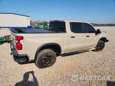 Trzecie zdjęcie samochodu z tyłu: 2023 CHEVROLET SILVERADO K1500 ZR2 VIN:3GCUDHEL4PG195596 - miniatura