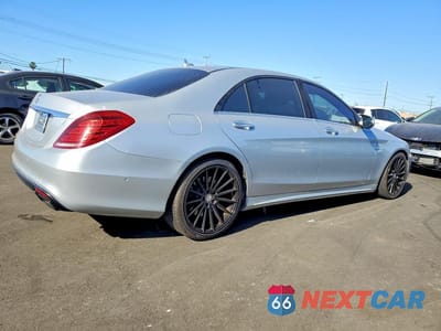 Trzecie zdjęcie samochodu z tyłu: 2015 MERCEDES-BENZ S 550 VIN:WDDUG8CB6FA087582 - miniatura