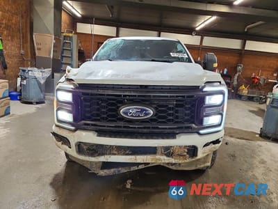 Piąte zdjęcie samochodu w środku: 2026 FORD F250 SUPER DUTY VIN:1FT7W2BAXTED53710 - miniatura