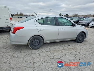 Trzecie zdjęcie samochodu z tyłu: 2016 NISSAN VERSA 1.6 SV VIN:3N1CN7AP5GL862715 - miniatura
