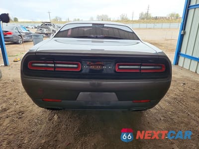 Zdjęcie 6 z 13 samochodu: 2016 DODGE CHALLENGER SXT VIN:2C3CDZAG2GH131751 - miniatura