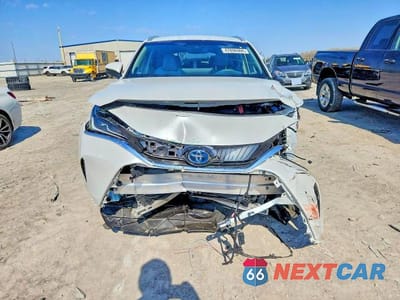 Piąte zdjęcie samochodu w środku: 2024 TOYOTA VENZA LIMITED VIN:JTEAAAAH0RJ176688 - miniatura