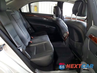 Zdjęcie 10 z 12 samochodu: 2010 MERCEDES-BENZ S 550 4MATIC VIN:WDDNG8GB1AA289754 - miniatura
