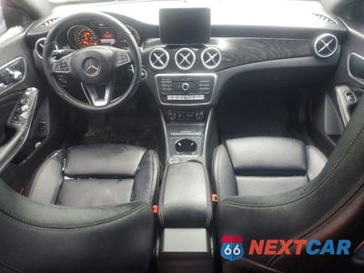 Zdjęcie 8 z 11 samochodu: 2018 MERCEDES-BENZ CLA250 4MATIC 4DR CO VIN:WDDSJ4GB1JN564562 - miniatura