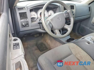 Zdjęcie 8 z 12 samochodu: 2006 DODGE DAKOTA SLT VIN:1D7HE42K96S694524 - miniatura