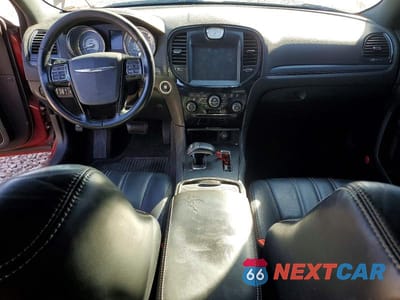Zdjęcie 8 z 12 samochodu: 2014 CHRYSLER 300 S VIN:2C3CCABG6EH145331 - miniatura