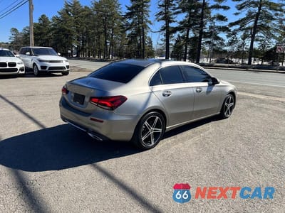 Trzecie zdjęcie samochodu z tyłu: 2019 MERCEDES-BENZ A 220 VIN:WDD3G4EB7KW020987 - miniatura