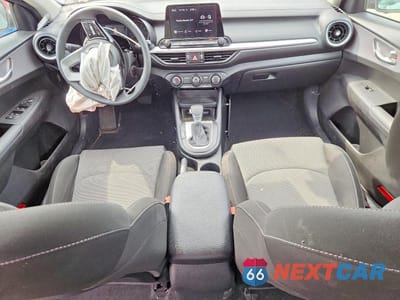 Zdjęcie 8 z 12 samochodu: 2023 KIA FORTE LXS VIN:3KPF24AD4PE688454 - miniatura