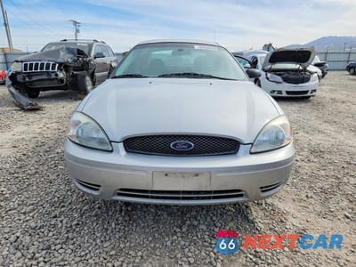 Piąte zdjęcie samochodu w środku: 2004 FORD TAURUS SE VIN:1FAFP53224G184232 - miniatura